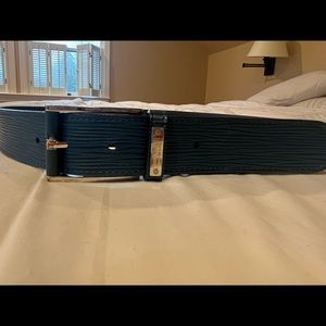 Louis Vuitton Men’s leather belt